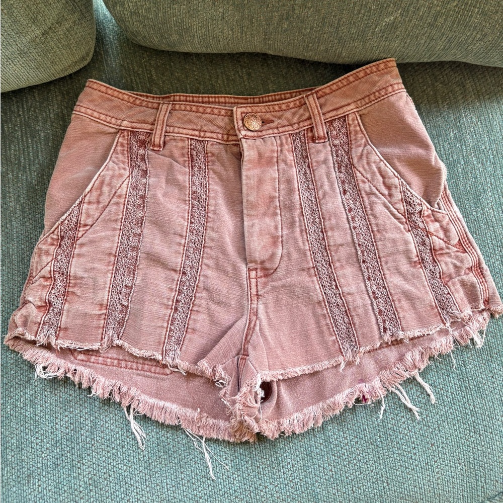 Free People Lace Accent Raw Hem Peach Shorts Button Fly sz Small 2